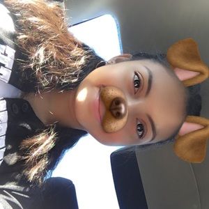 Meet your Posher, Kasandra